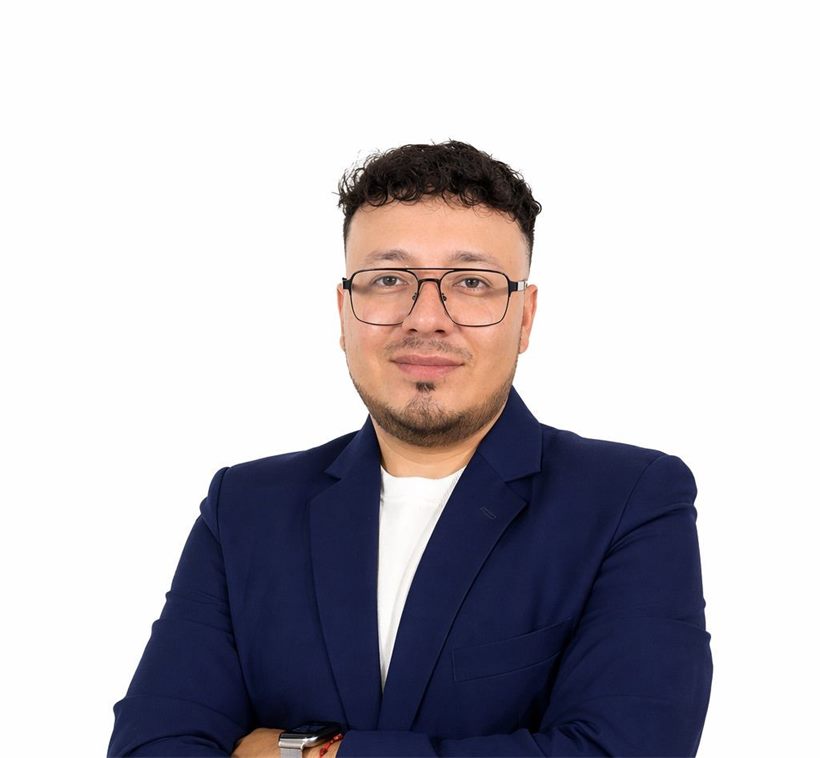 Bryan Acosta, KAM