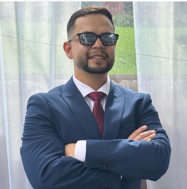 Felipe Santamaría, KAM